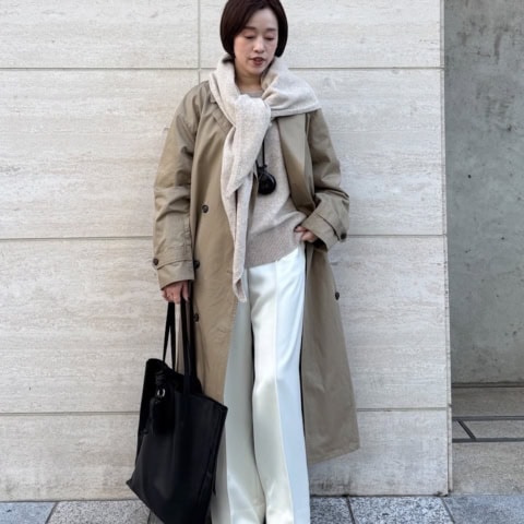 【40代スナップ】今季買い足すなら「ストール付きニット」がトレンドで万能です♡|菊川智美さん