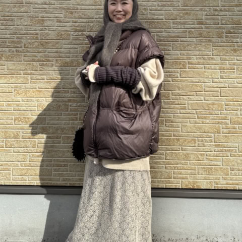 【40代スナップ】寒い日はとことん「冬小物レイヤード」で暖かさと洒落感を両立!|仲林智佳さん