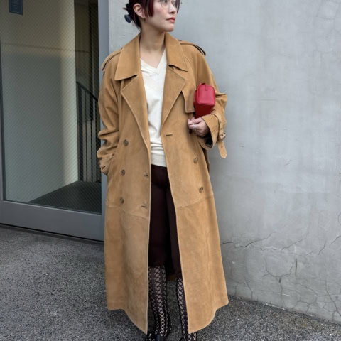 【40代スナップ】ジュエリー感覚「シルバーのアイウェア」でコーデが引きしまる!|小川奈美さん