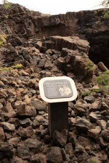 溶岩が作り出した神秘的な洞窟
