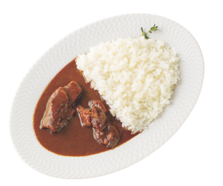 熟成された山形県産の黒毛和牛を贅沢に使ったカレーは、十数種類のスパイスと野菜、牛脂を合わせてルーから作るというこだわり。￥989（紀ノ国屋）