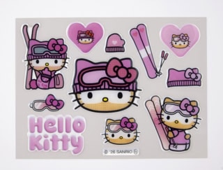 3月号“通常号”と色&サイズ違いのぷくぷくシール。中央のゴーグル&ニット帽のフェイス形シールは横幅5㎝超えの超ビッグサイズ♡