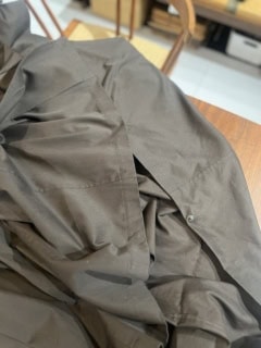 着丈はスナップボタンで簡単に調整できます