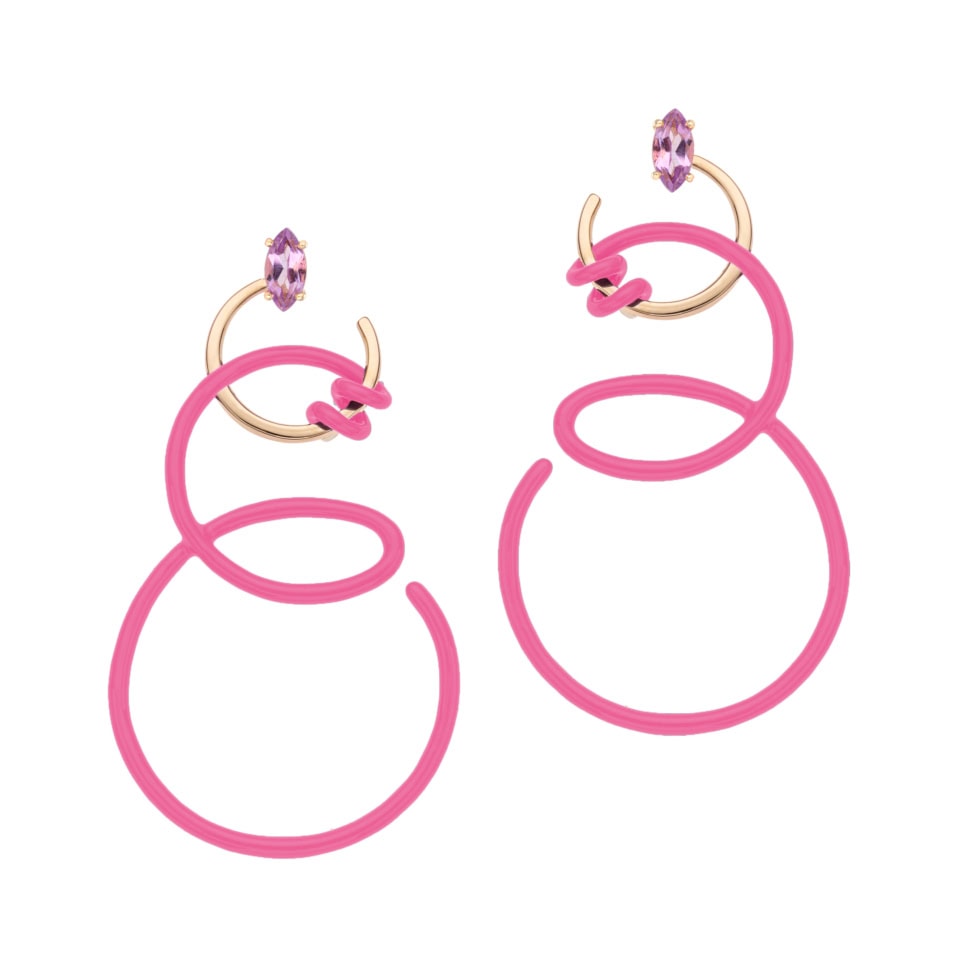 ピアス［YG×シルバー×バブルガムピンクエナメル×アメジスト］¥243,600※参考価格（ベア ボンジャスカ／ベア ボンジャスカ カスタマーケア）