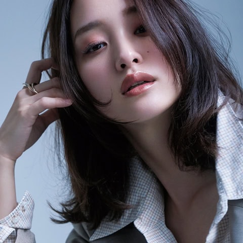 品よく、かつ力強く輝く洒落アイメイク【剛力彩芽×大人の河北メイク×イヴ・サンローラン】