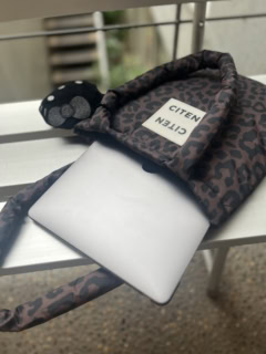 PCの取り出しもスムーズで、すぐ仕事に取りかかれます！