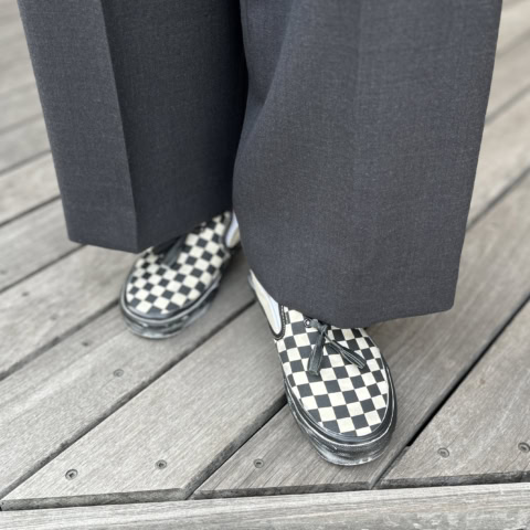 ハンドメイドカスタムが超好み♡スニーカー好き注目！VANSのチェッカーボードのスリッポン発見