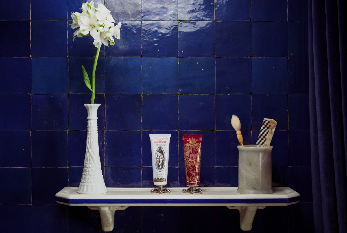 【オフィシーヌ・ユニヴェルセル・ビュリー】の新クレンジングバーム