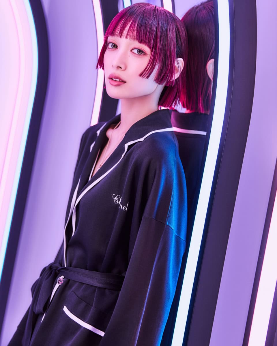 チャンス オー スプランディドはいつも使っている一番好きな香りで、ミステリアスさと優しさの反するものがうまく混ざって完成している不思議な香り。この香りをまとうことで、色々な自分になれるような気がします。