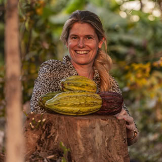 カカオ農園の恵みをそのままに、幸せな口どけ【ロジータ・ショコラ】