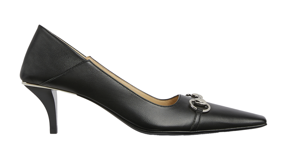 シューズ〈ヴィットーリア 〉［ヒール5.5㎝］¥176,000（グッチ／グッチ クライアントサービス）