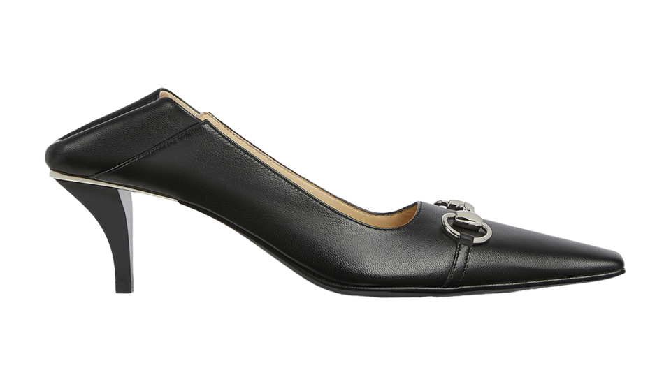 シューズ〈ヴィットーリア 〉［ヒール5.5㎝］¥176,000（グッチ／グッチ クライアントサービス）