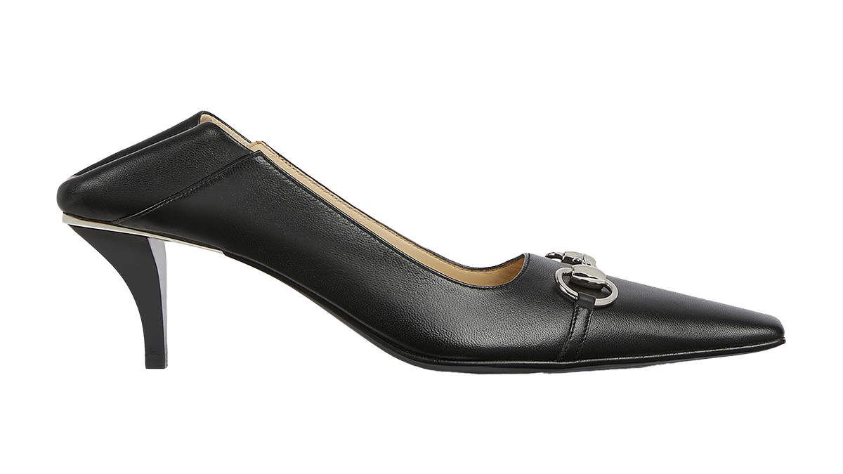 シューズ〈ヴィットーリア 〉［ヒール5.5㎝］¥176,000（グッチ／グッチ クライアントサービス）