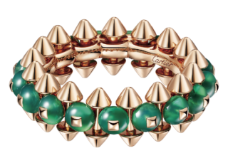 リング〈クラッシュ ドゥ カルティエ〉［ピンクゴールド×グリーンアゲート］¥1,056,000（カルティエ／カルティエ カスタマー サービスセンター）Yona Hillat © Cartier