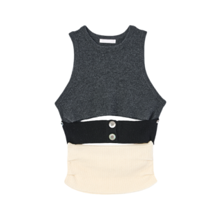 3ピースから成るマルチウェイ。ベスト¥45,100(ケイル)