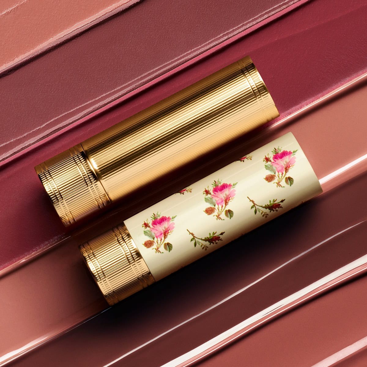 グッチ ルージュ ア レーヴル