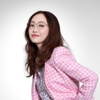 大人美容メガネ 透明感底上げフレーム 全2種 ¥14,900(ジンズ)※2月11日発売