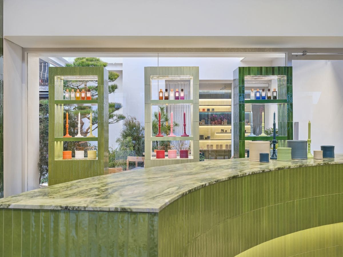 【ロエベ パルファム】世界初となるフラッグシップストアをソウルにオープン！