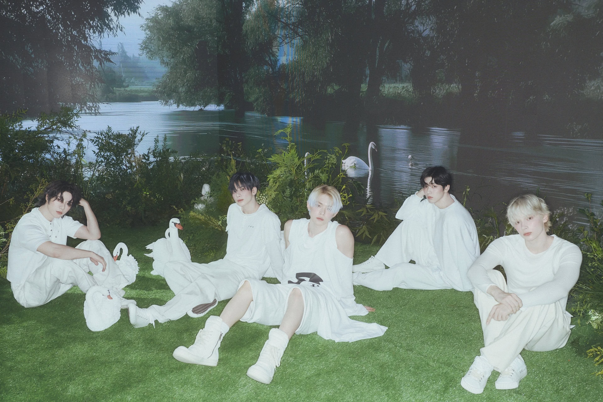 韓国の男性5人組グループTOMORROW X TOGETHER　