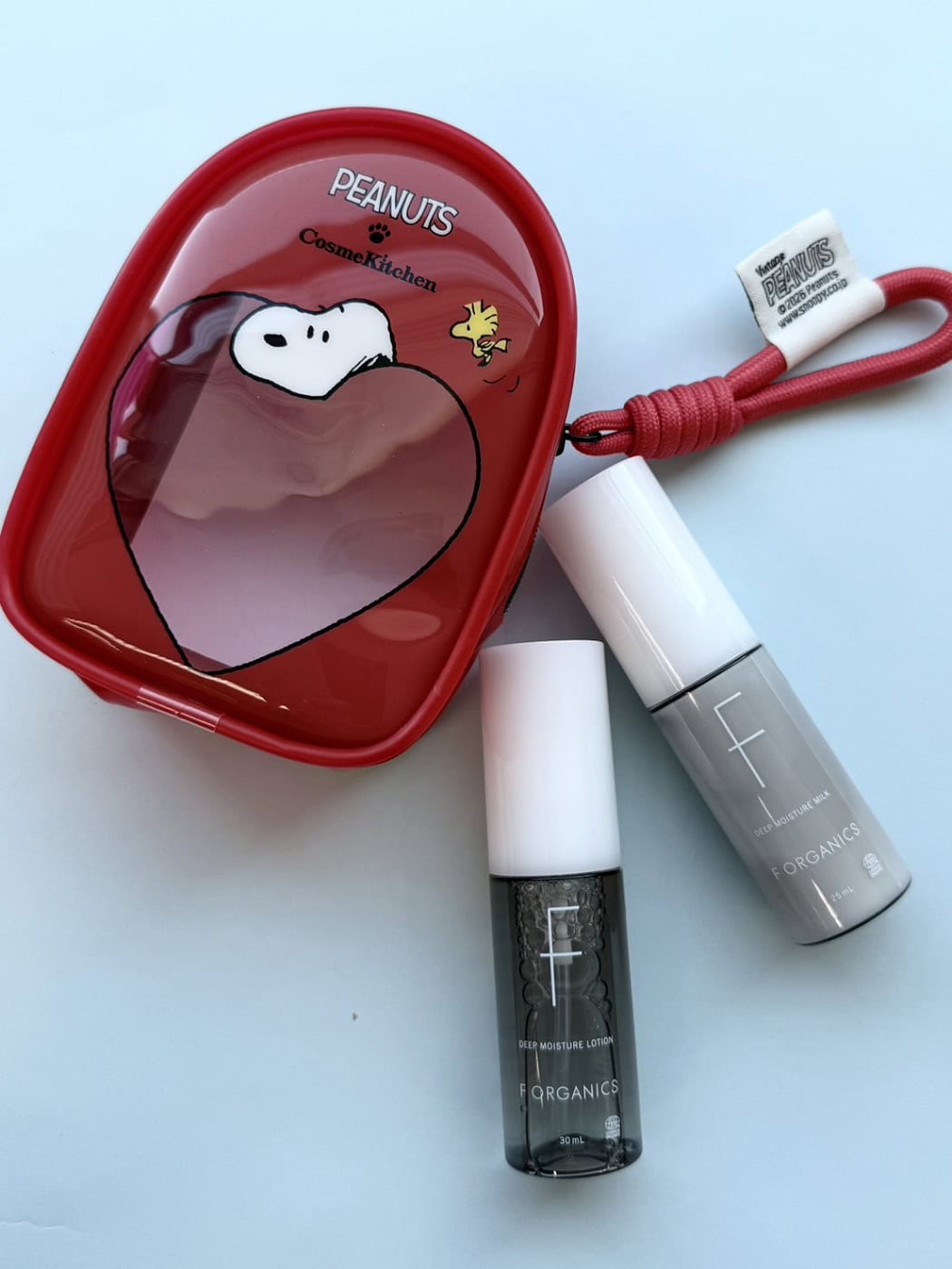 ＜PEANUTS＞ディープモイスチャー トライアルキット（ポーチ入り） ¥2,750