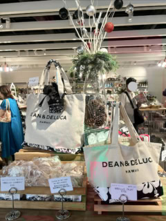 HAWAIIAN TOTE 左$75、同 右$38