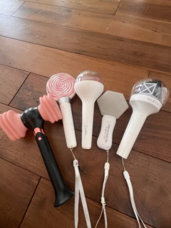 (編集部:注)お気づきでしょうか、せりさん、推しのライブでは必ずペンラ(ペンライト)を買っていることを。TWICEやNIZIUなどのペンライトまで。いったいいくつ持っているの!