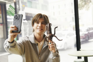 イカ形のColossal Squid Cone$39