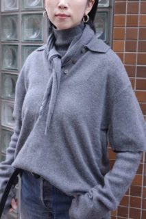 シンプルな着こなしのアクセントに