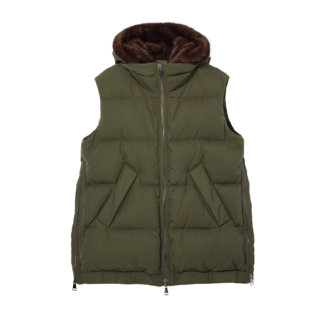 ベスト¥99,000（ルー アンドレア／ミューズ ドゥ ドゥーズィエム クラス 六本木店）