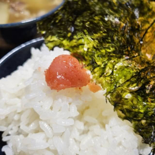 そのままだとわりと塩味が強いので、ごはんと食べるのが至福♡