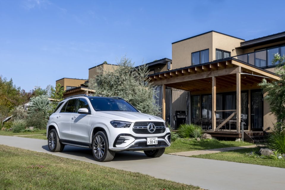 運転しやすい！メルセデスの新プレミアムSUV「GLE」スポーツコアでアウトドア女子旅も大満喫！