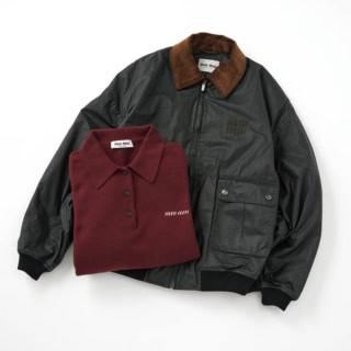 「ちょっとおじさんっぽいムードなのに、着ると一気に今っぽくなるのはさすがだなって」。ミュウミュウのジップブルゾン、ニット／共に本人私物