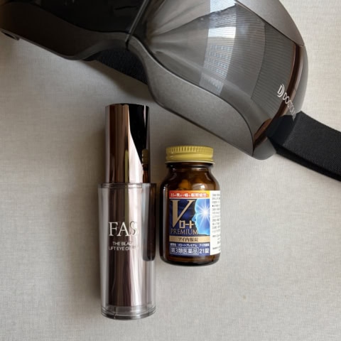 ツライ眼精疲労、老け見えする重いまぶたと戦う！【40代の目元悩み】に効果を感じたアイテム3選