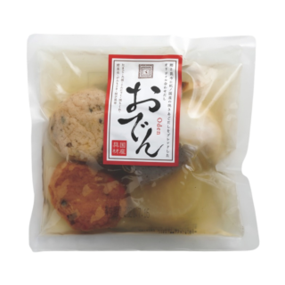 鰹と昆布、焼きあごをブレンドした紀ノ国屋オリジナルの合わせだしがきいた、柔しい味わいのおでん。だしの染みた大根がたまらない!¥689(紀ノ国屋)