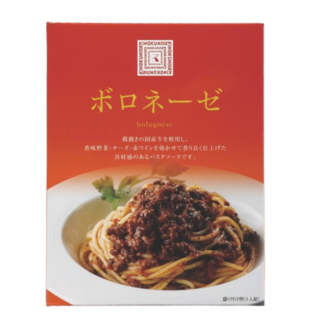 食べ応えのある粗びきの国産牛を使用し、香味野菜、チーズ、赤ワインをきかせ、香り豊かに仕上げた逸品。満足感たっぷりのボリューム。¥579(紀ノ国屋)
