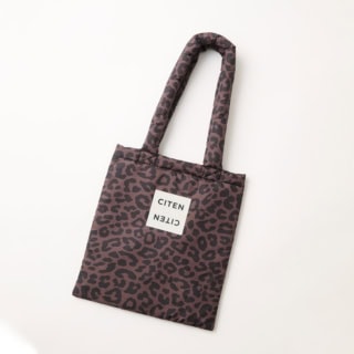 【オトナミューズ2026年3月号付録】サイズ（約）H31×W28㎝ ※バッグは総柄のため、柄の位置は写真と異なります