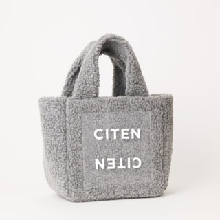 【オトナミューズ2026年3月増刊号付録】サイズ（約）H19×W19×D12㎝。 ミニバッグ派にはたまらないサイズ感です。