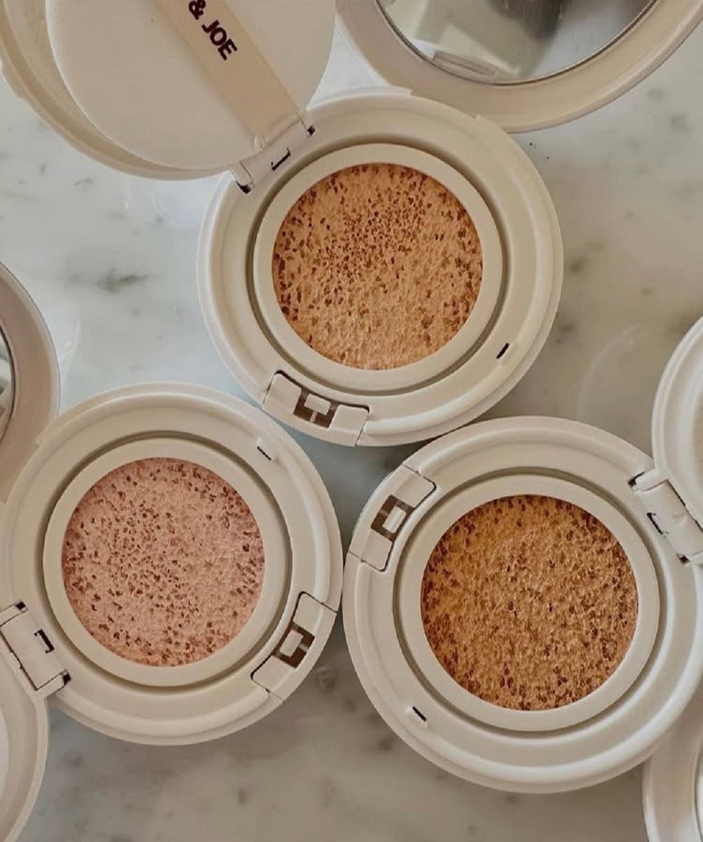 プロテクティング ヴェール コンパクト SPF50＋・PA＋＋＋＋ 全3色 セット 各¥6,050（ポール ＆ ジョー ボーテ）※3月1日発売