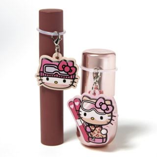 手持ちのアイテムをチャームで盛り盛り。