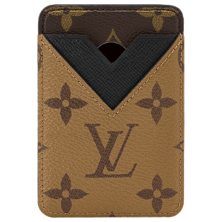 〈ポルト カルト・マグネット〉［H9.5×W6.5×D0.5cm／札入れ0、小銭入れ0、カードスリット2、ポケット0］¥58,300（ルイ・ヴィトン ／ルイ・ヴィトン クライアントサービス）