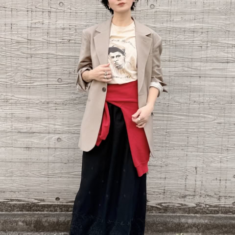 【40代スナップ】大人の古着MIXコーデは「メタリックフレーム」のメガネで清潔感を|遠山涼子さん