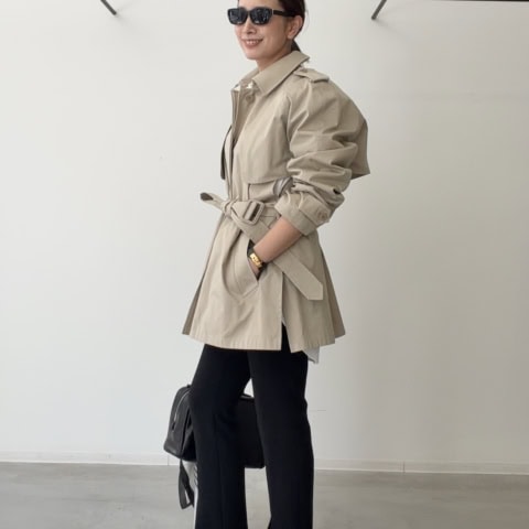 【40代スナップ】かけて即、洒落る! サンローランの「キャットアイサングラス」|佐々木郁美さん