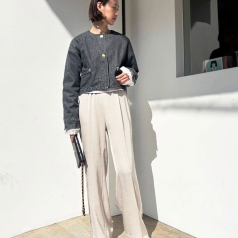 【40代スナップ】金ボタンが素敵「ノーカラーデニムアウター」で春気分が加速!|大西瑠衣子さん