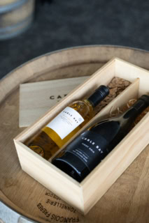 シンプルで洗練されたエチケットも素敵♡