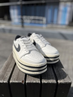 「JORDAN BRAND WMNS AIR JORDAN 1 TRIPLE STACK」￥20,900（ジョーダン）