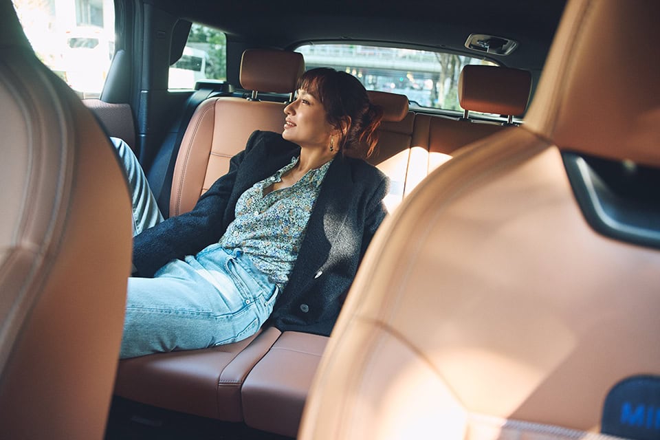 自慢したくなるビジュ♡ 街乗りもアウトドアもイケるSUV【MINI Countryman】は大本命のクルマだった!|佐田真由美