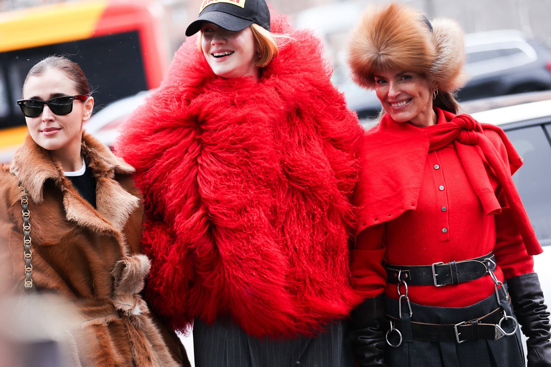 おしゃれ上級者はウェアでも赤を取り入れていました！ すごくキャッチーで素敵です♡