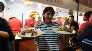 「まずは名物にトライしなきゃですよね。みんなの分、買ってきました！」と、佑美さん。