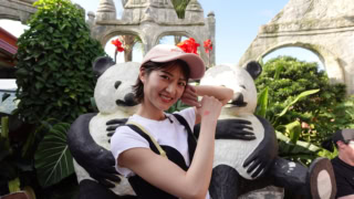 入園料は100ペソ（約￥260）。手の甲にスタンプを押してもらってから入園します。