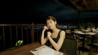 夜景がなんともロマンティック。テラス席は人気なので、要予約！